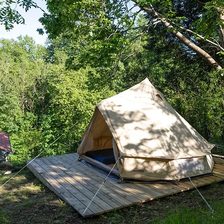 Nid Perche A Luxury tent Bayonne